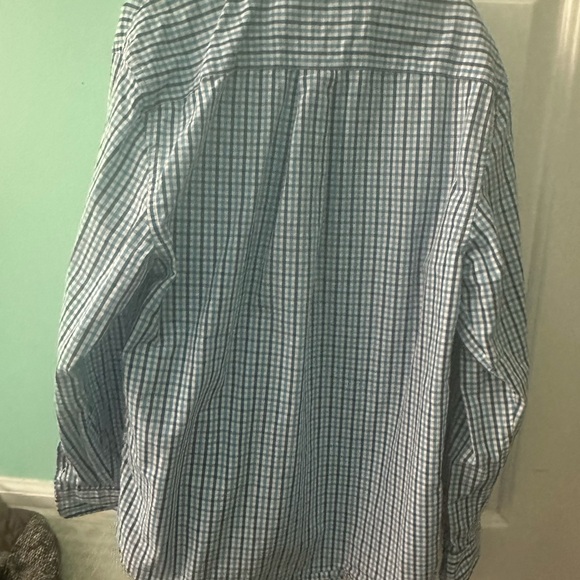 Vineyard Vines Boy button down - Picture 4 of 5